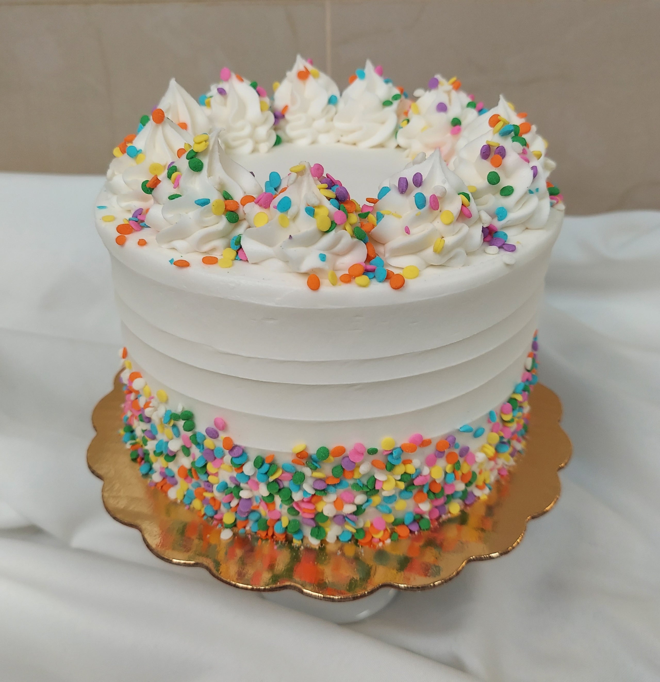 Illusion Lace Feature - American Dream Cakes